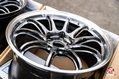 Work Emotion ZR10 1P / 18x9.5 +38 / 5x114.3 / Titanio con corte de diamante (HGLC)