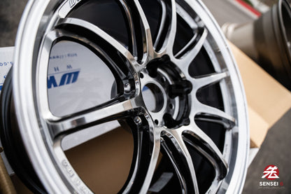 Work Emotion ZR10 1P / 18x9.5 +22 / 5x114.3 / Llanta Glim Black con corte de diamante (GTKRC)