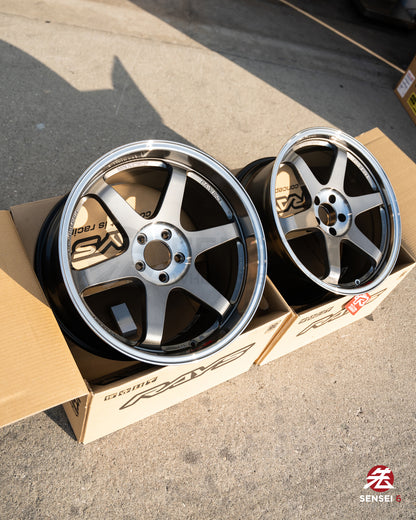 Volk TE37SL / 19x9.5 +22、19x10.5 +35 / 5x112 / プレスグラファイト