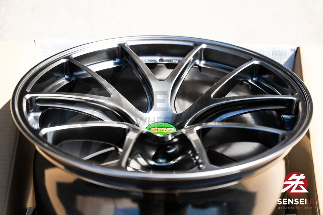 BBS RI-A / 18x10.5 +22 / 5x120 / Diamante Negro 