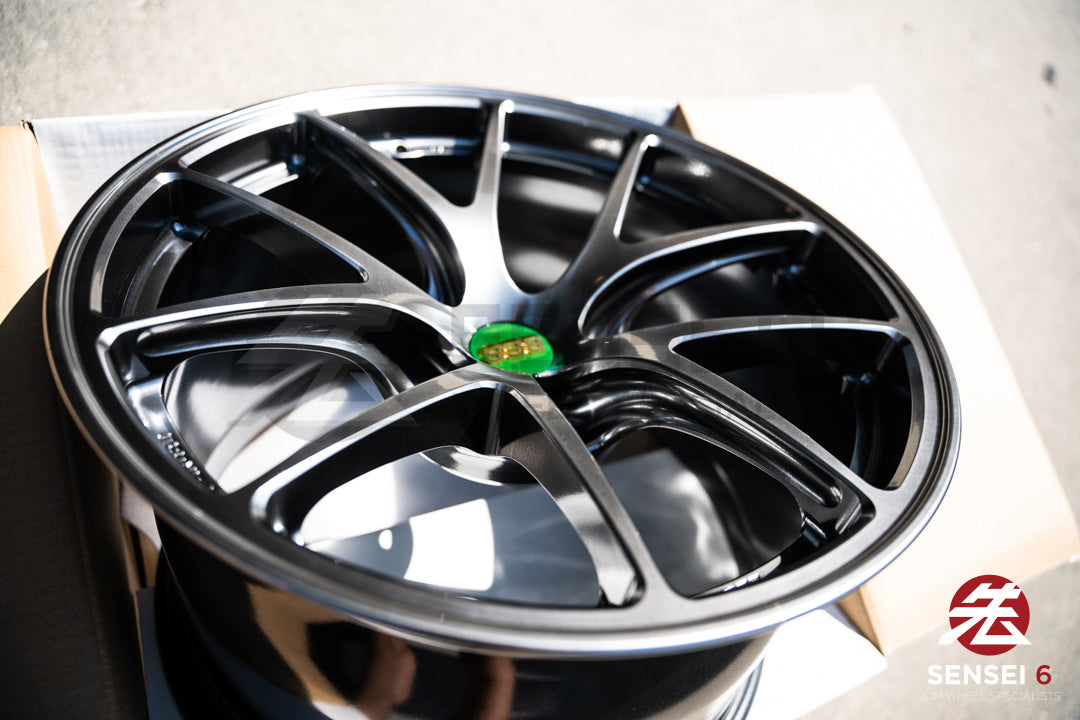 BBS RI-A / 18x10.5 +22 / 5x120 / Diamante Negro 
