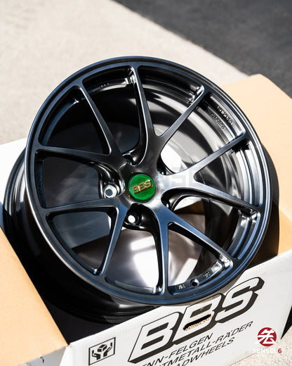 BBS RI-A / 18x10.5 +22 / 5x120 / Diamante Negro 