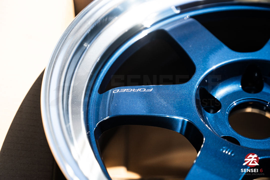 Volk TE37V Mark-II / 18x9.5 +15 / 5x114.3 / Mag Blue / Rim DC (BL)