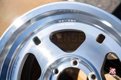 Rays 05X / 17x8.5 -10 / 6x139.7 / Diamond Silver / Full DC (DF)