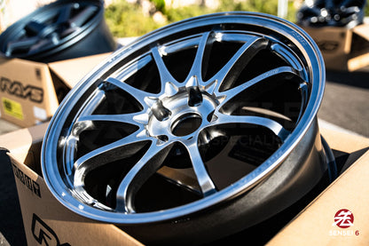Volk CE28N-Plus / 18x9.5 +22 / 5x114.3 / Shining Light Metal (SI)