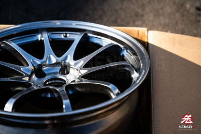 Volk CE28N-Plus / 18x9.5 +22 / 5x114.3 / Shining Light Metal (SI)