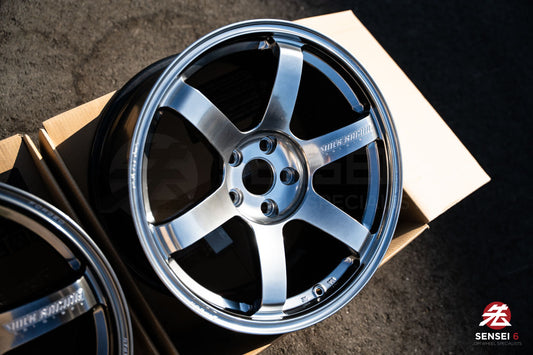 Volk TE37 Saga S-Plus / 18x9.5 +22 / 5x114.3 / Shining Light Metal (SI)