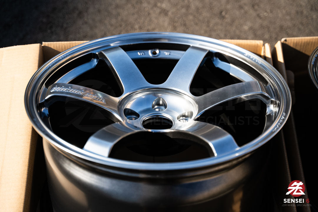Volk TE37 Saga S-Plus / 18x9.5 +22 / 5x114.3 / Shining Light Metal (SI)