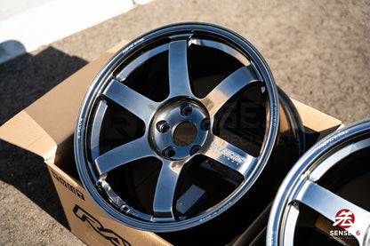 Volk TE37 Saga S-Plus / 18x9.5 +22 / 5x114.3 / Shining Black Metal (HM)