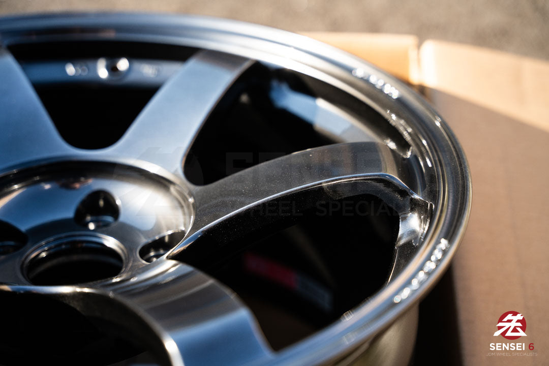 Volk TE37 Saga S-Plus / 18x9.5 +22 / 5x114.3 / Shining Black Metal (HM)