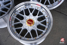 Load image into Gallery viewer, 19&quot; BBS RS II (Non-Concave Faces) [Step Lip] (Used Wheels Built to Order)
