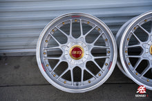 Load image into Gallery viewer, 19&quot; BBS RS II (Non-Concave Faces) [Step Lip] (Used Wheels Built to Order)
