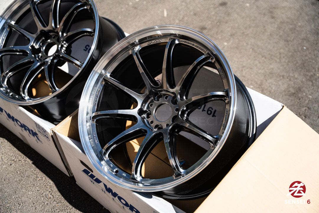 Work Emotion ZR10 1P / 19x9.5 +23, 19x10.5 +30 / 5x112 / Llanta Glim Black con corte de diamante (GTKRC)