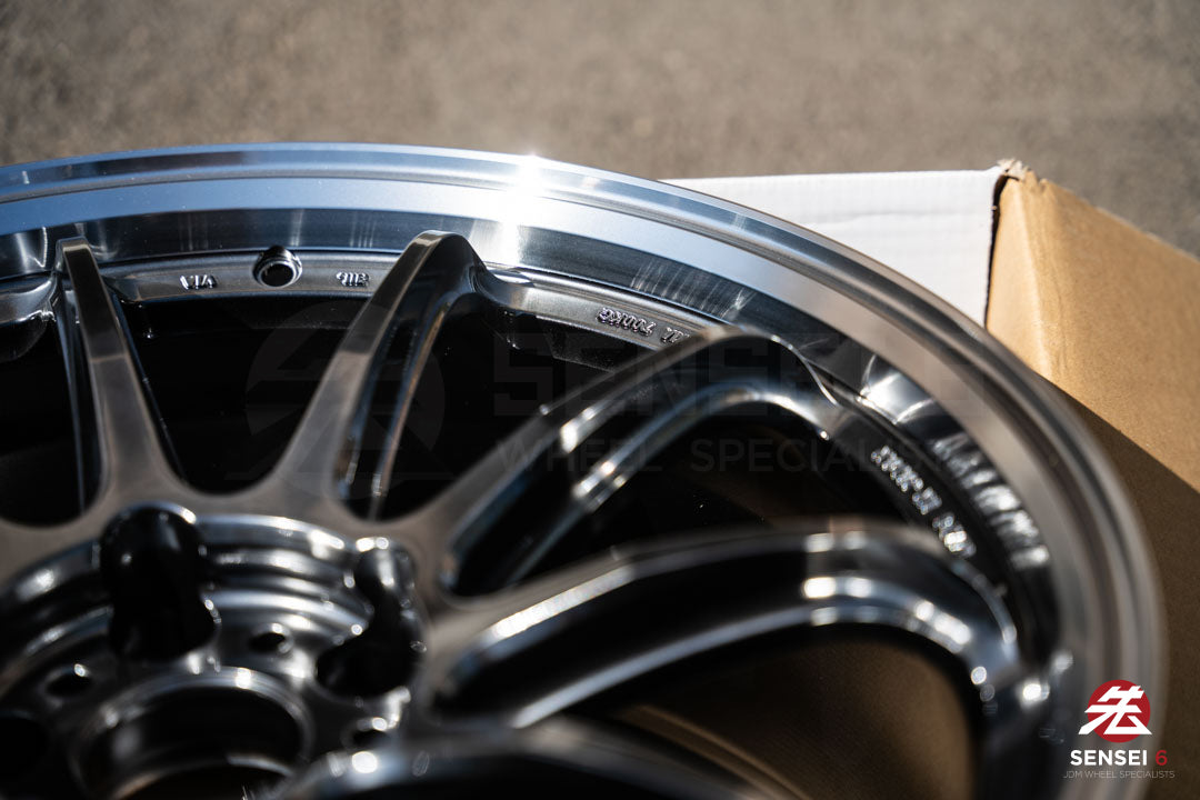 Work Emotion ZR10 1P / 19x9.5 +23, 19x10.5 +30 / 5x112 / Llanta Glim Black con corte de diamante (GTKRC)