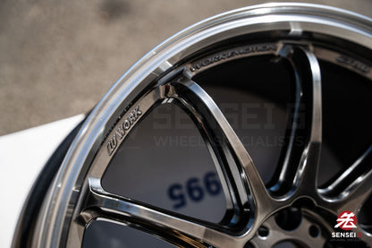 Work Emotion ZR10 1P / 19x9.5 +23, 19x10.5 +30 / 5x112 / Llanta Glim Black con corte de diamante (GTKRC)