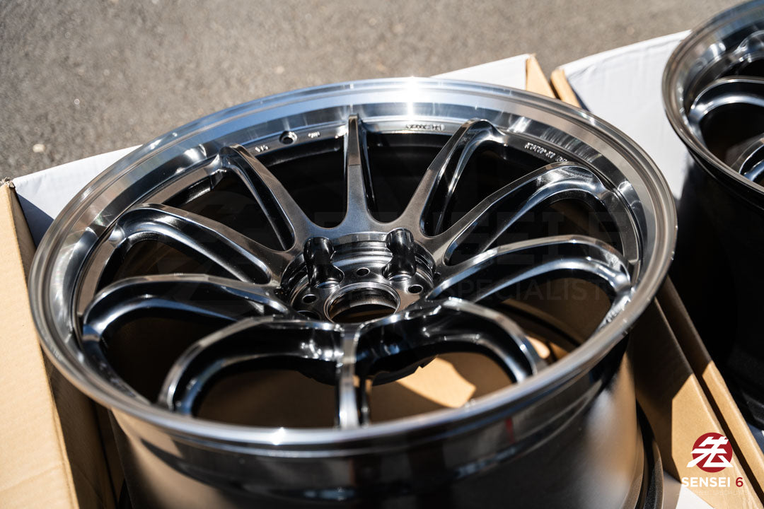 Work Emotion ZR10 1P / 19x9.5 +23, 19x10.5 +30 / 5x112 / Llanta Glim Black con corte de diamante (GTKRC)