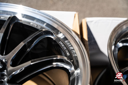Work Emotion ZR10 1P / 19x9.5 +23, 19x10.5 +30 / 5x112 / Llanta Glim Black con corte de diamante (GTKRC)