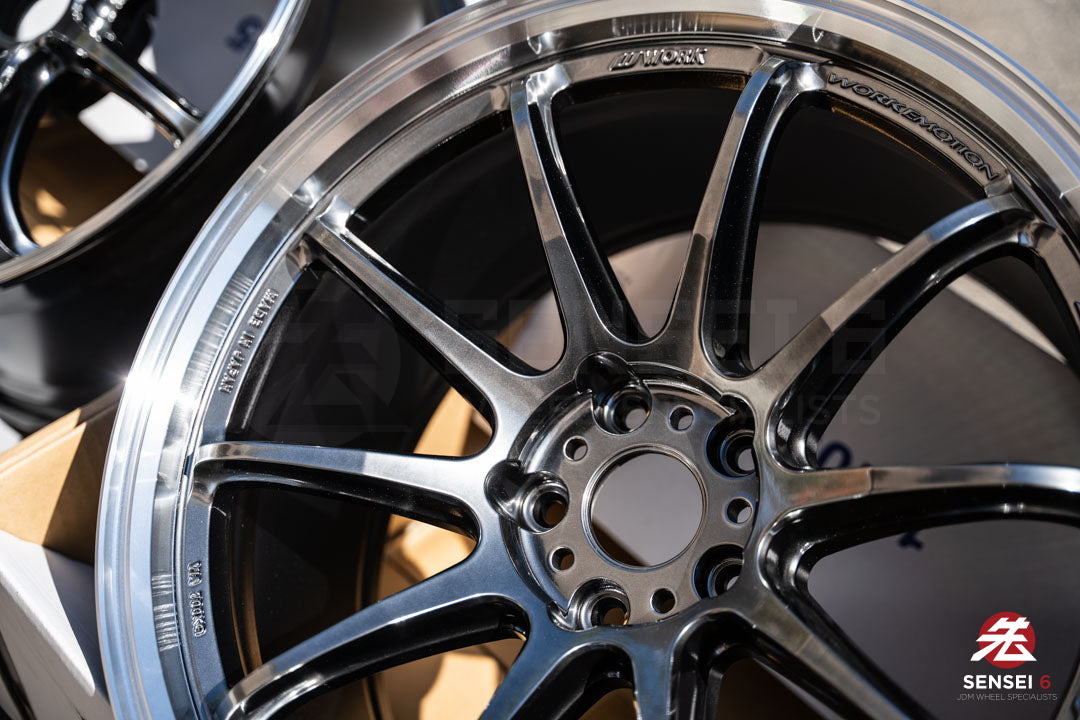 Work Emotion ZR10 1P / 19x9.5 +23, 19x10.5 +30 / 5x112 / Llanta Glim Black con corte de diamante (GTKRC)