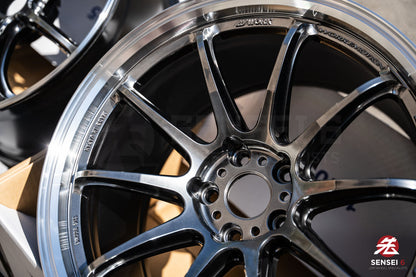 Work Emotion ZR10 1P / 19x9.5 +23, 19x10.5 +30 / 5x112 / Llanta Glim Black con corte de diamante (GTKRC)
