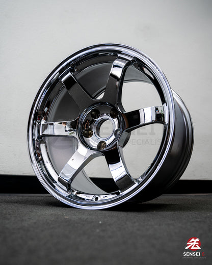 Volk TE37 サガ SL / 18x10.5 +15 / 5x114.3 / クローム