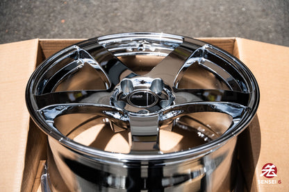 SSR GTV01 / 18x9.5 +22 / 5x114.3 / Chrome
