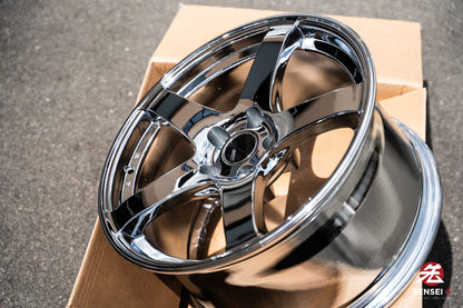 SSR GTV01 / 18x9.5 +22 / 5x114.3 / Chrome