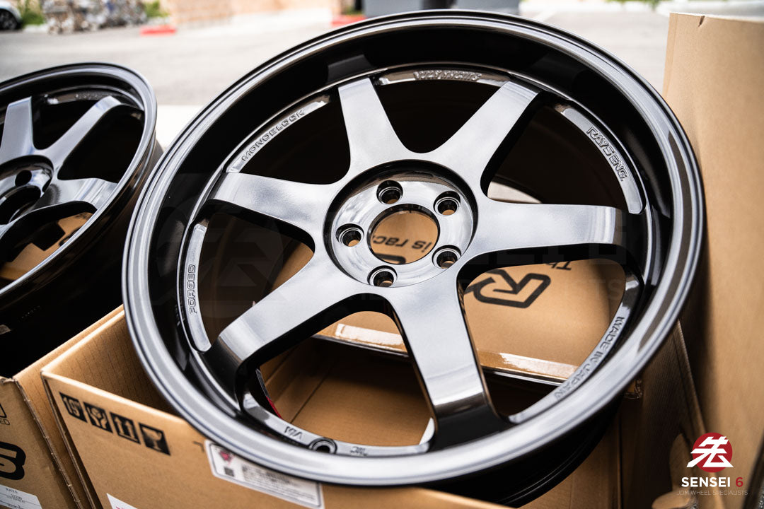 Volk TE37SL / 19x9.5 +22, 19x10.5 +35 / 5x112 / Diamond Black (DB)