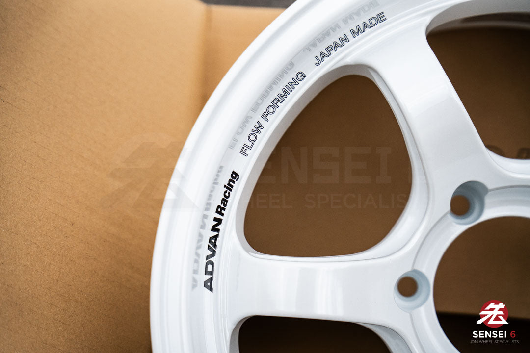 Advan RG-D2 for Truck / 17x8.5 -10 / 6x139.7 / Racing White Metallic (RMB)