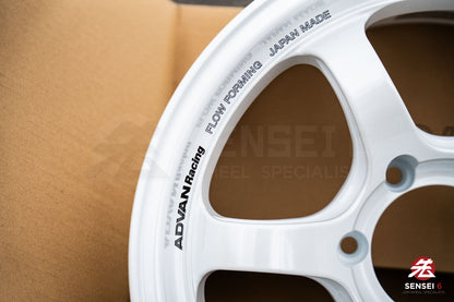 Advan RG-D2 for Truck / 17x8.5 -10 / 6x139.7 / Racing White Metallic (RMB)