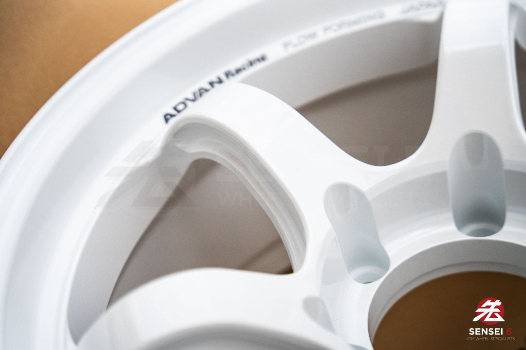 Advan RG-D2 for Truck / 17x8.5 -10 / 6x139.7 / Racing White Metallic (RMB)