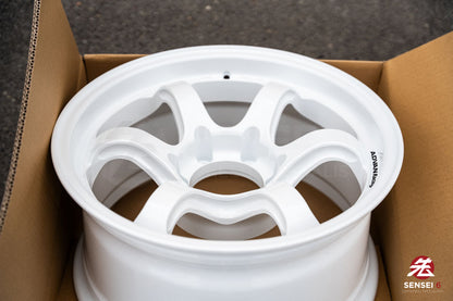 Advan RG-D2 for Truck / 17x8.5 -10 / 6x139.7 / Racing White Metallic (RMB)
