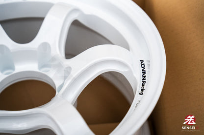 Advan RG-D2 for Truck / 17x8.5 -10 / 6x139.7 / Racing White Metallic (RMB)