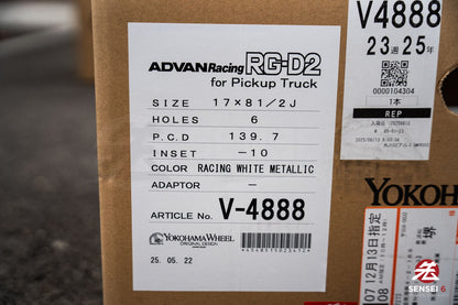 Advan RG-D2 for Truck / 17x8.5 -10 / 6x139.7 / Racing White Metallic (RMB)