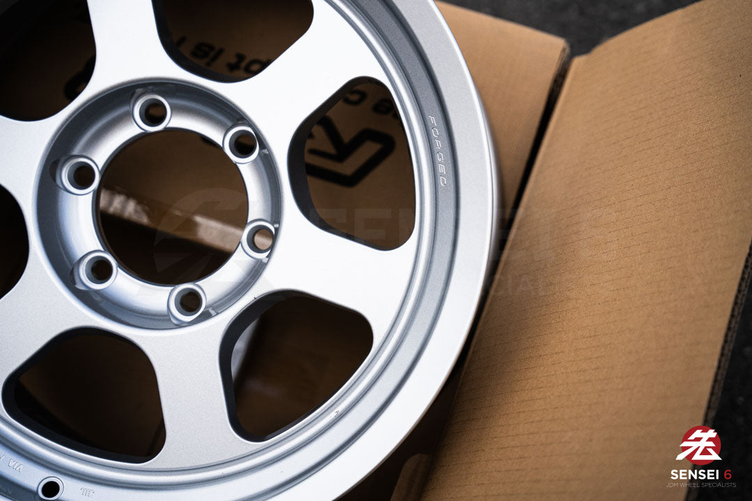 Volk TE37XT M-Spec / 17x8.5 +15 / 6x139.7 / Diamond Silver (DS)