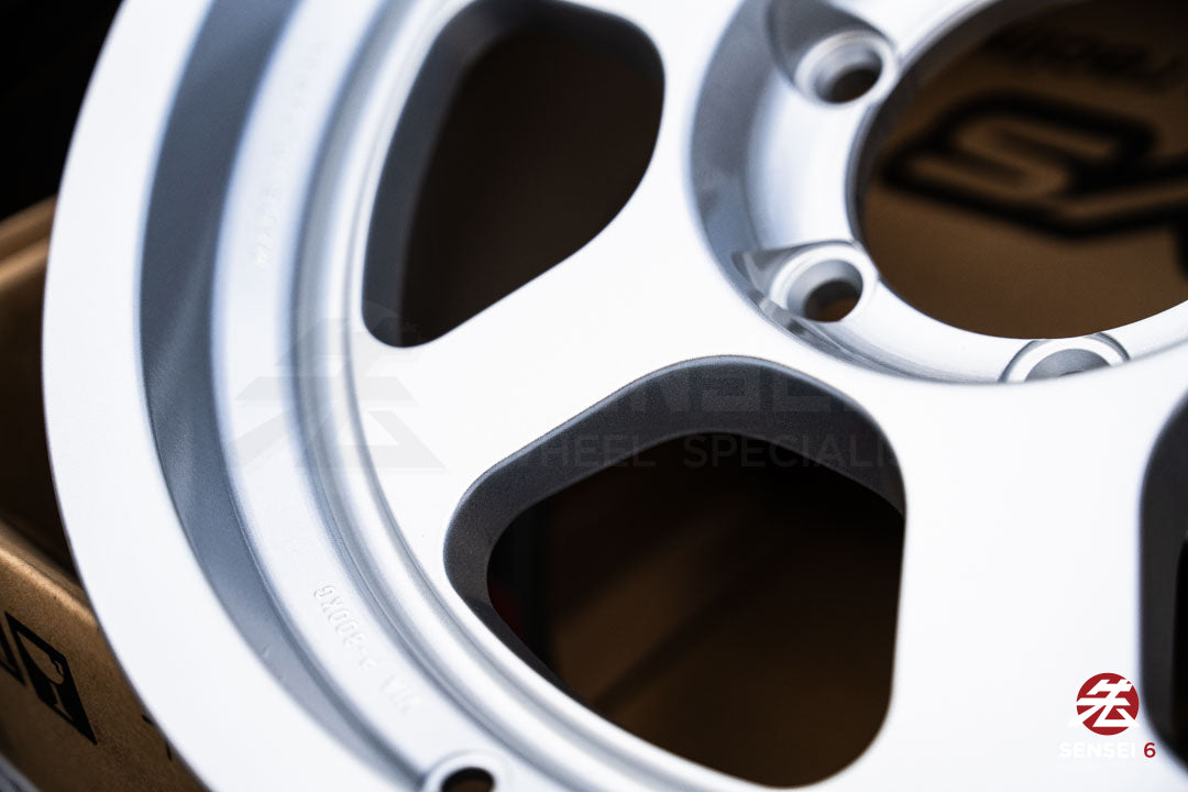 Volk TE37XT M-Spec / 17x8.5 +15 / 6x139.7 / Diamond Silver (DS)