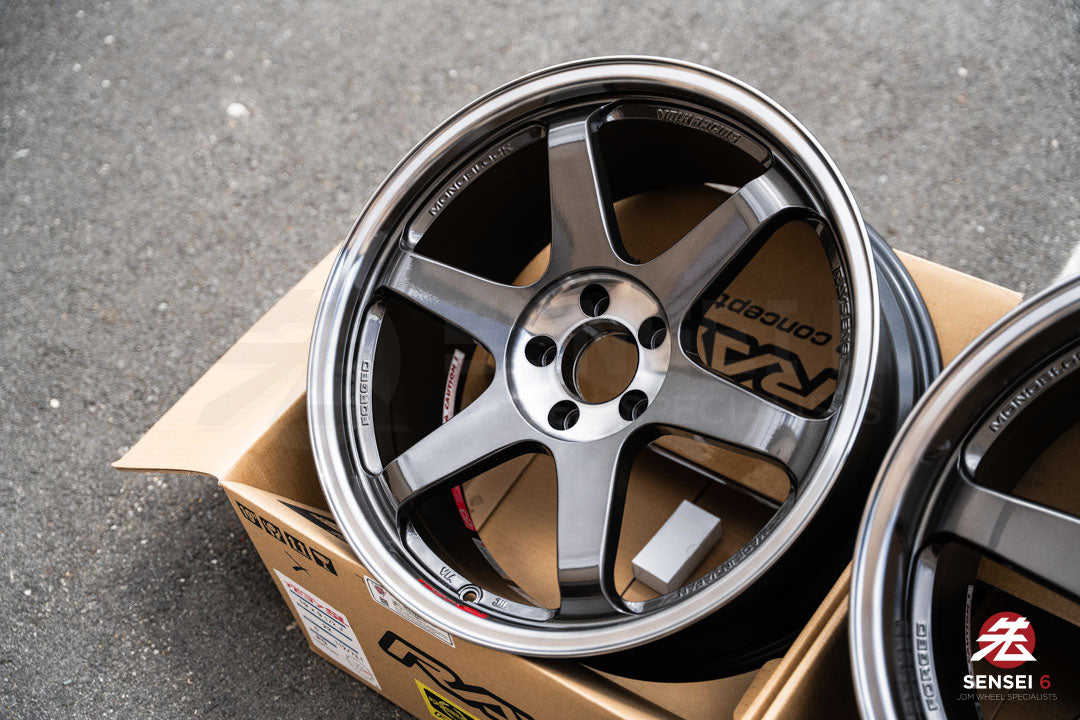 Volk TE37SL / 19x9.5 +22, 19x10.5 +35 / 5x112 / Pressed Graphite (PG)