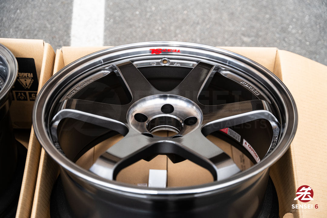 Volk TE37SL / 19x9.5 +22, 19x10.5 +35 / 5x112 / Pressed Graphite (PG)