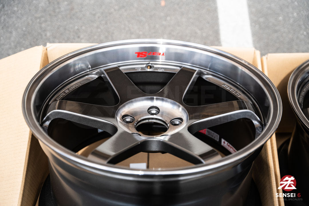 Volk TE37SL / 19x9.5 +22, 19x10.5 +35 / 5x112 / Pressed Graphite (PG)