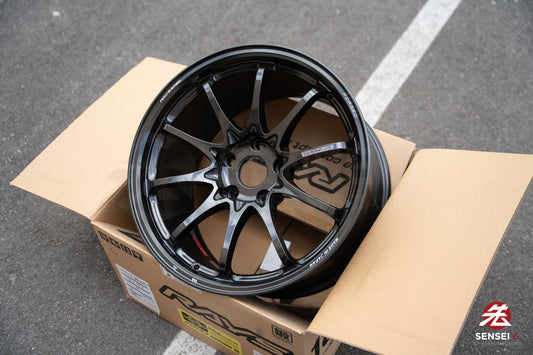 Volk CE28N-Plus / 18x10 +40 / 5x120 / Diamond Black (DB)