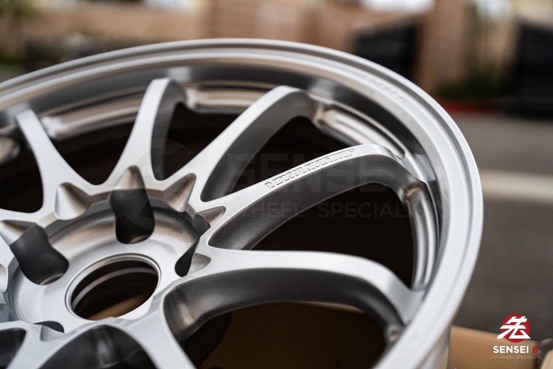 Volk CE28N-Plus M-Spec / 18x10 +40 / 5x120 / Diamond Silver (DS)