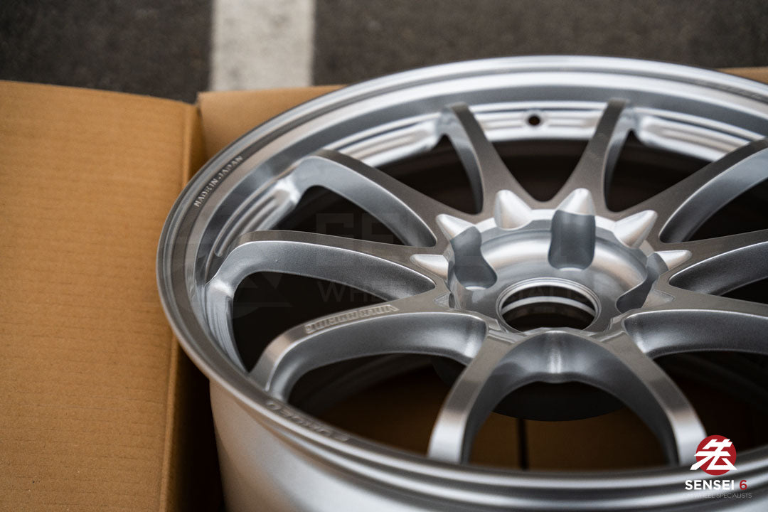 Volk CE28N-Plus M-Spec / 18x10 +40 / 5x120 / Diamond Silver (DS)
