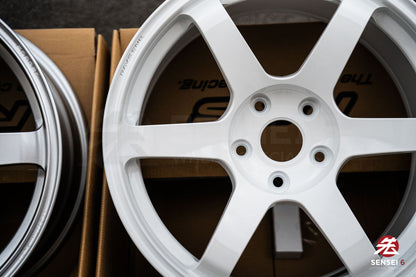 Volk TE37 Saga SL / 18x9.5 +38 / 5x120 / Dash White (DW)