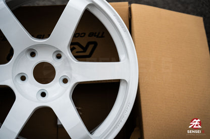Volk TE37 Saga SL / 18x9.5 +38 / 5x120 / Dash White (DW)