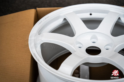 Volk TE37 Saga SL / 18x9.5 +38 / 5x120 / Dash White (DW)