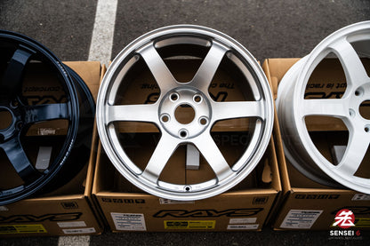 Volk TE37 Saga SL / 18x9.5 +38 / 5x120 / Diamond Silver (DS)