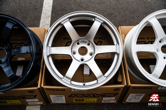 Volk TE37 Saga SL / 18x9.5 +38 / 5x120 / Diamond Silver (DS)