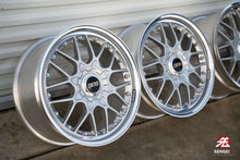 Load image into Gallery viewer, 19&quot; BBS RS II (Non-Concave Faces) [Step Lip] (Used Wheels Built to Order)
