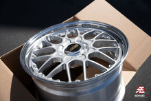 Load image into Gallery viewer, 19&quot; BBS RS II (Non-Concave Faces) [Step Lip] (Used Wheels Built to Order)
