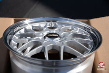 Load image into Gallery viewer, 19&quot; BBS RS II (Non-Concave Faces) [Step Lip] (Used Wheels Built to Order)
