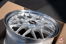 Load image into Gallery viewer, 19&quot; BBS RS II (Non-Concave Faces) [Step Lip] (Used Wheels Built to Order)
